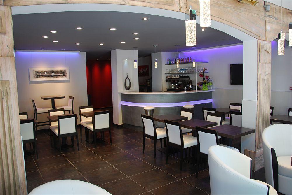 Foch Hotel 3*